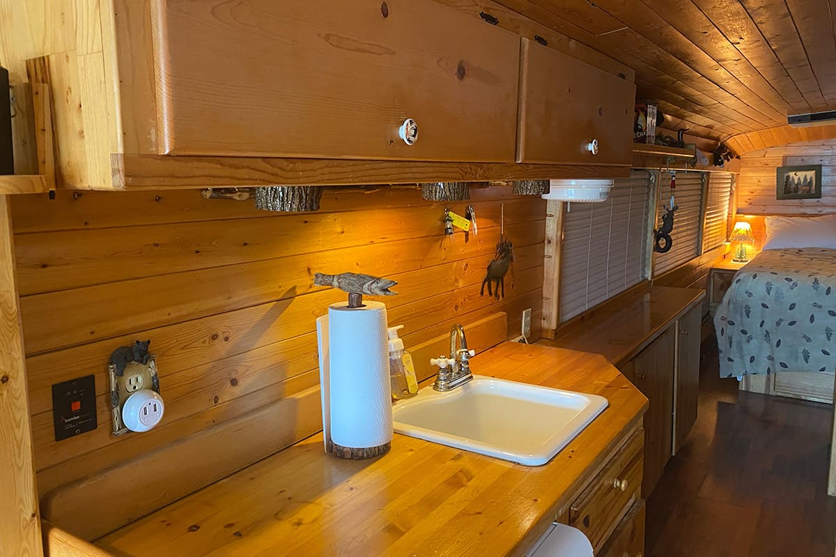 0017 The Original Moose Creek Motor Cabin 8