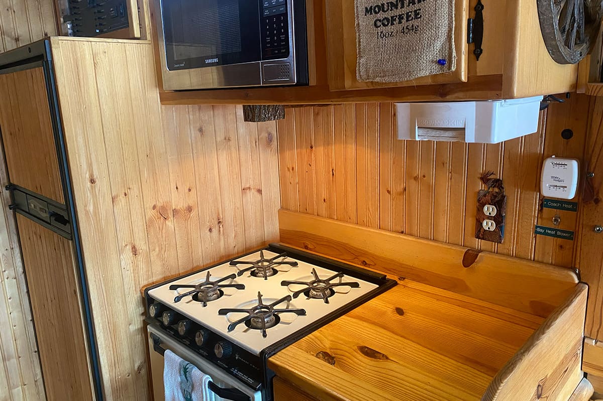 0018 The Original Moose Creek Motor Cabin 7