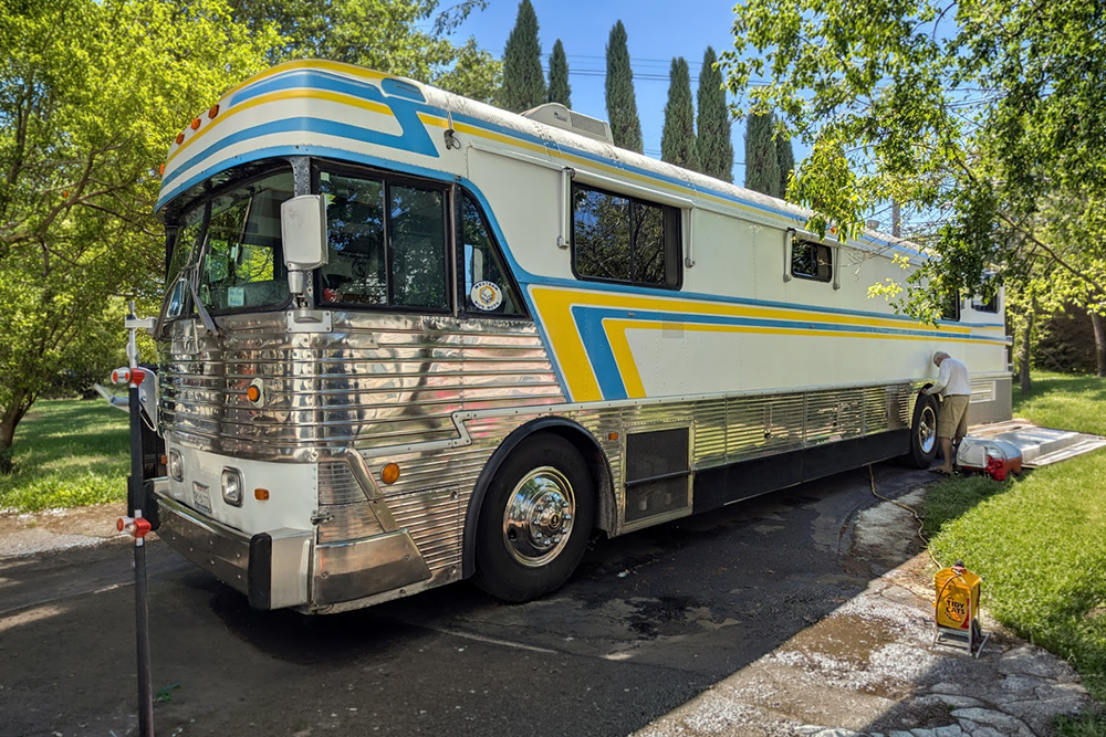 1973 MCI Bus Conversion