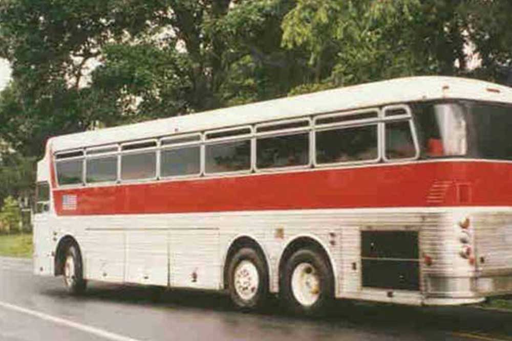 Raising The Roof Of My Eagle | Bus Conversion Magazine photo