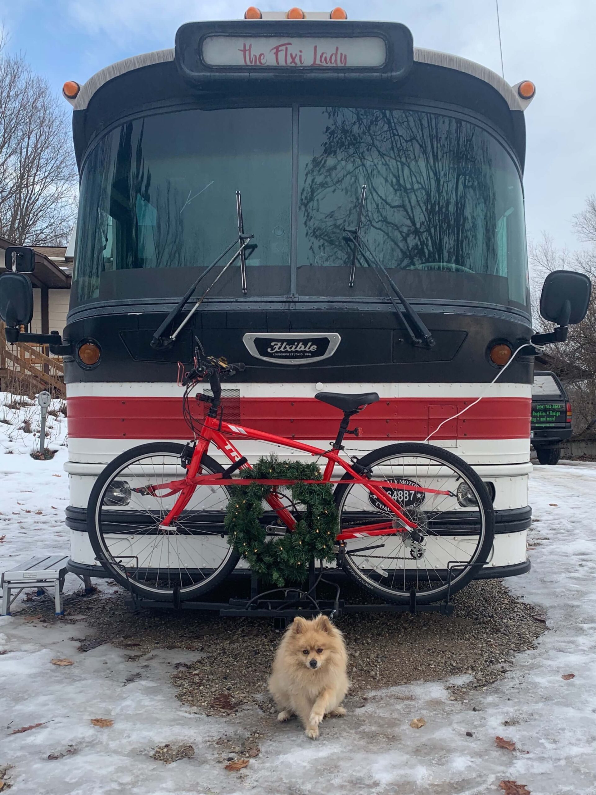 The Flxi Lady – A 1969 Flxible Flxiliner - bus conversion photo