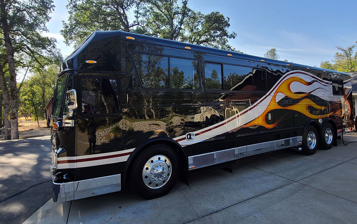 Coach Conversion | Bus Conversion Magazine photo