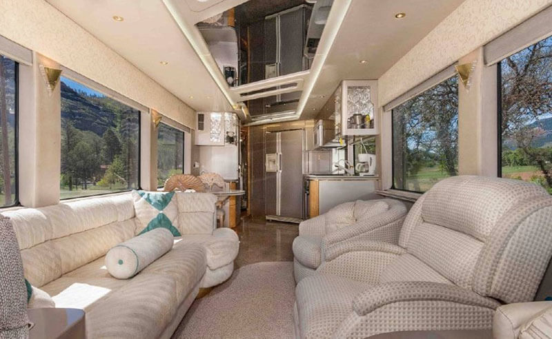 The Saguaro Bus – A 1994 MCI DL3-45 - bus conversion photo