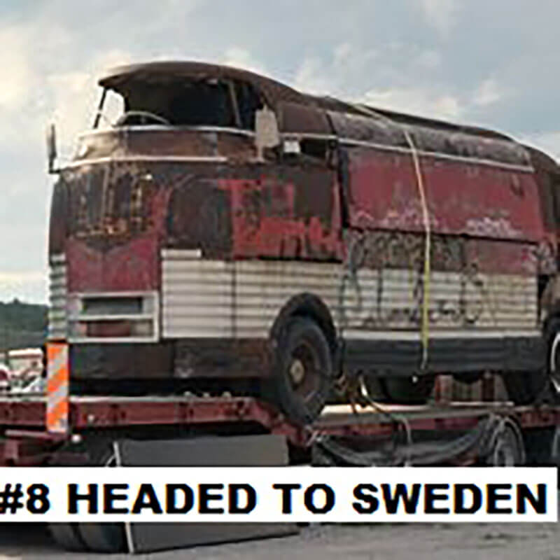 A GM Parade – The Futurliner - bus conversion photo