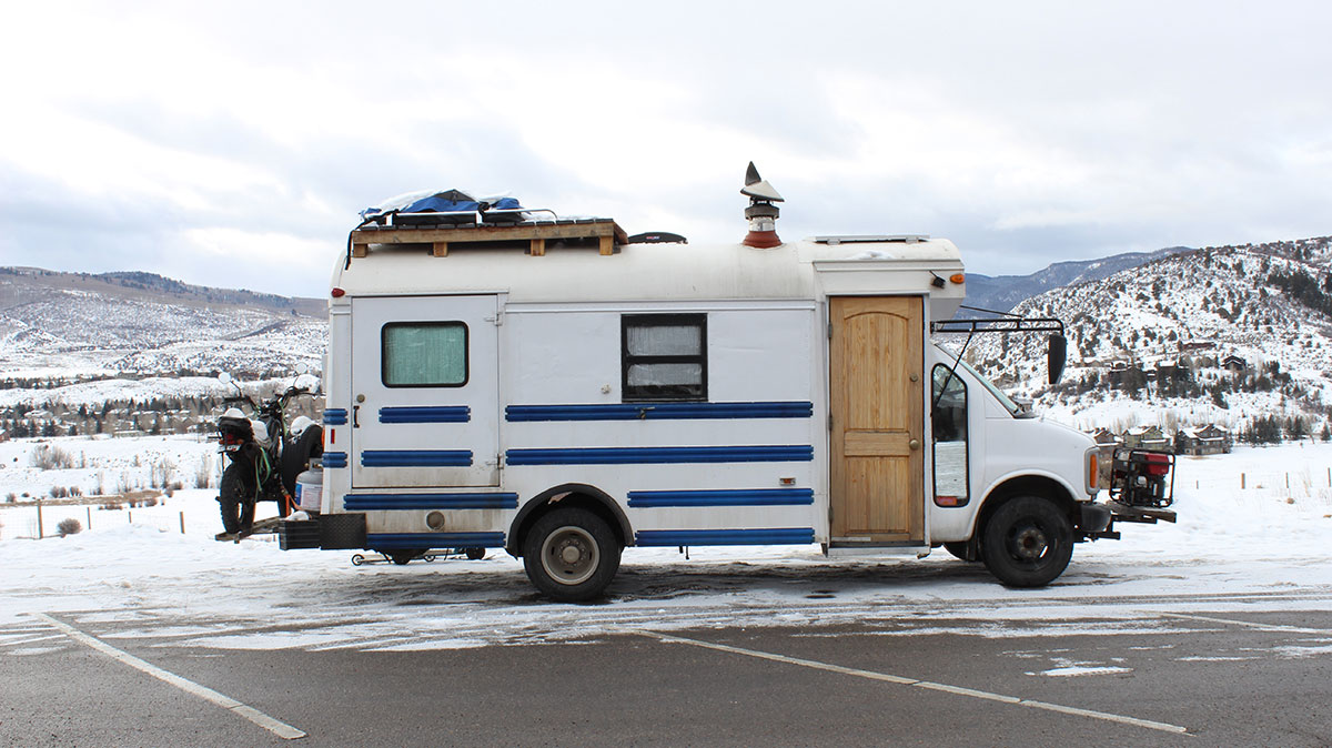 Budd the Bus – A 2001 Chevy Express 3500 Skoolie - bus conversion photo