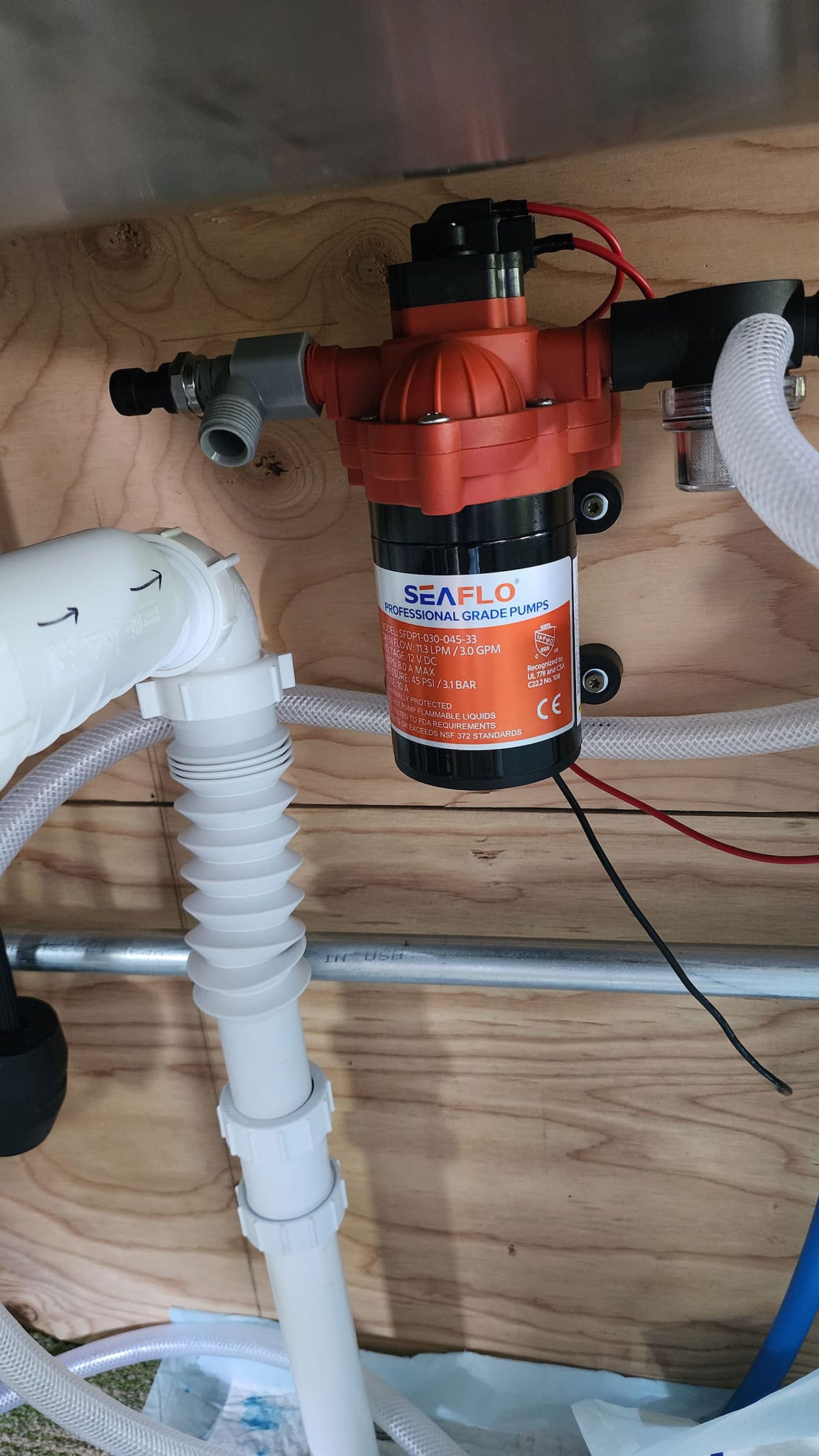 3.0 GPM Seaflo water pump.