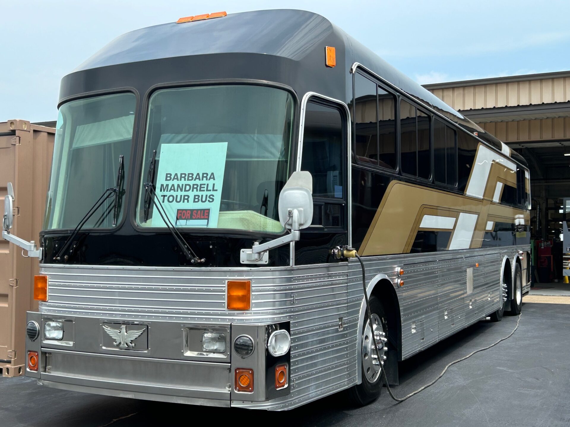 494153341_3480286692104483_4188366689648940421_n The EaglePalooza Rally 2025 in Gallatin, Tennessee - bus conversion photo