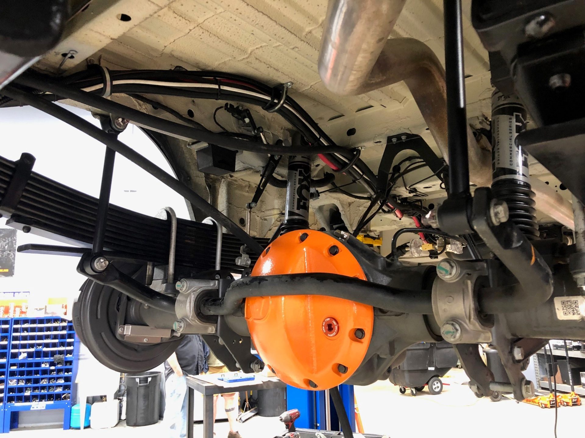 Differential locker and heavy-duty springs are installed.
