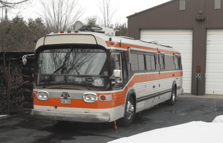 How much Paint is Required to Paint a Bus? - bus conversion photo