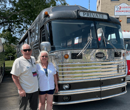 Flxible Owners International Award – Brad & Margaret Wallace’s 1960 Flxible Hi-Level