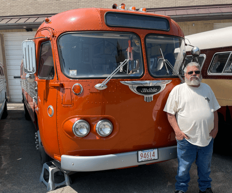 Sugar Creek Award - John Tassinari’s 1947 Flxible Clipper